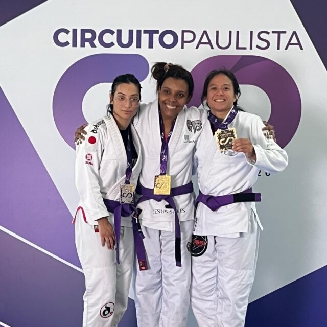 Parabéns para os nossos atletas @bruno.omeiri @danikanas @pedro.frigo pela conquista na Circuito Paulista primeira Etapa 2026 👏🏻👏🏻👏🏻

#constantinojiujitsu #gratidão