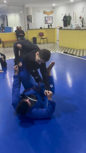 Treino específico !
#jiujitsu #gratidão #constantinojiujitsu #jiujitsumarajoara #espacodojo