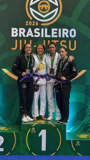 Parabéns @danikanas 👏👏👏

CAMPEÃ BRASILEIRA 2026 🏅

Parabéns guerreira pela dedicação e empenho de sempre !

Valeu galera pela torcida presente 

#constantinojiujitsu 
#espacodojo