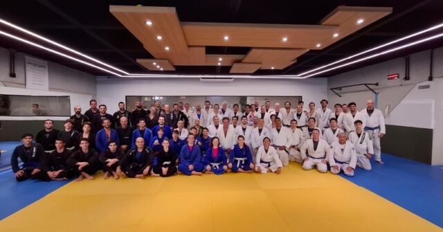 11 de Abril
I Interclubes 2026 👏👏👏
Dia de muito Jiu-Jitsu
#clubepaineirasdomorumby
#clubepinheiros
#clubepaulistano
#clubesirio
#clubeatleticoypiranga