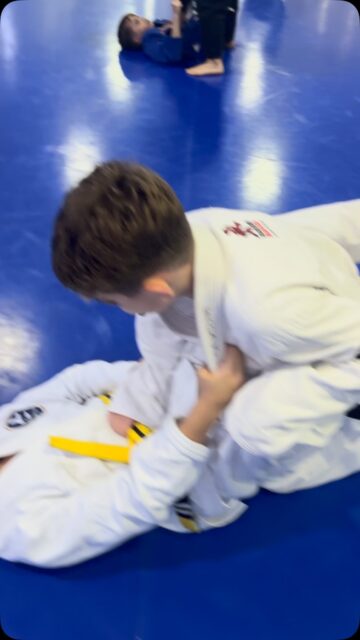 Aprendendo sempre !!
#constantinojiujitsu
#jiujitsumarajoara
#espacodojo