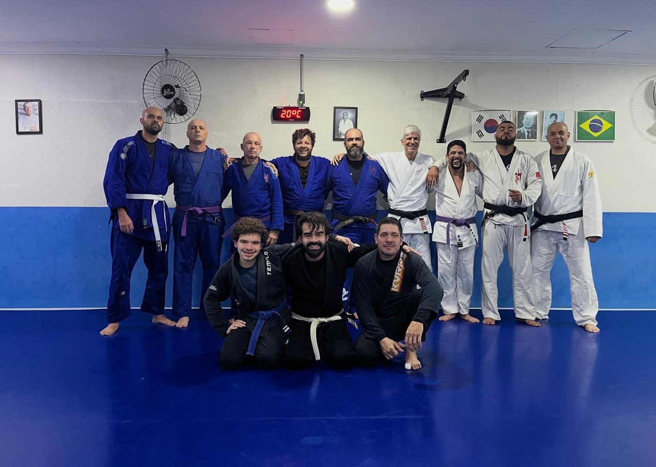 Nossa aula de Terça 🥋
Galera firme e forte 💪🏻
#constantinojiujitsu
#espacodojo